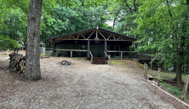Bennet Cove Cabin, Lake Greeson