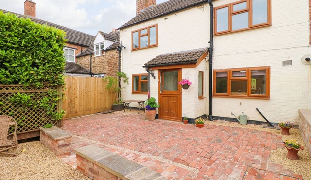 BENNETT'S COTTAGE, family friendly, with a garden in Oakham
