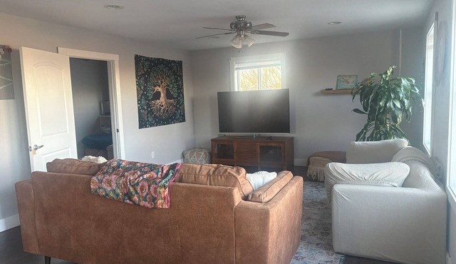 Benson Homestead & Stable - Cozy Barndominium with Horses, Mini Donkeys, Ducks