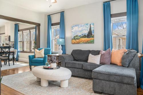 Benson's Cozy 3-BR Retreat with BBQ Grill