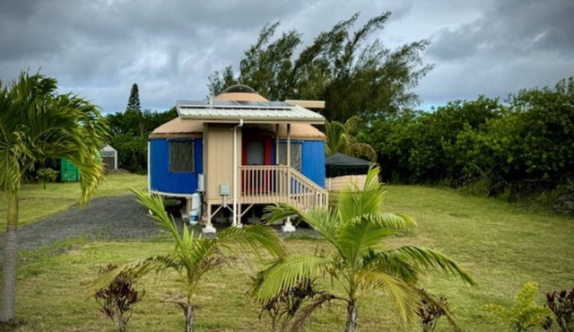BenTiki's Yurt in Waiohinu