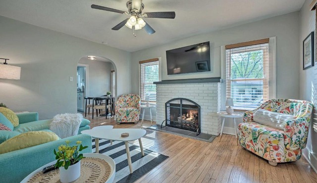 Benton Harbor Gracie Cottage with Hot Tub and Yard!