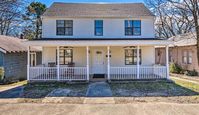 Benton Vacation Rental w/ Deck & Fire Pit!
