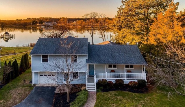 Bentons Pleasure- Cox Creek, Pier and Sunsets!