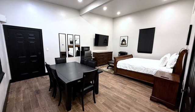 Bentwood Texas Stage Suite