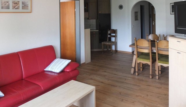 Bergblick 35 2½-Zimmerwohnung by Interhome