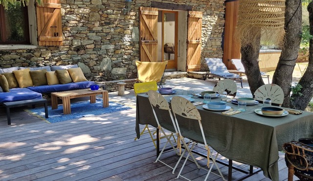 Bergerie Baracco Argia, Piscine et Maquis et Tradition Corse Pour 7 Personnes