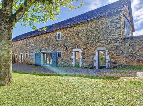 Bergerie Rénovée, SPA - SAUNA , Proche des Lacs, Sentiers Pédestres