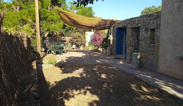 Bergerie Typique à 1 mn de la Plage D'algajola