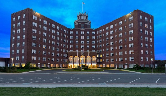 Berkeley Oceanfront Hotel