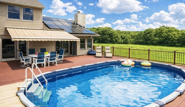 Berkshire 6BR Estate Pool, Hot Tub, Game Room