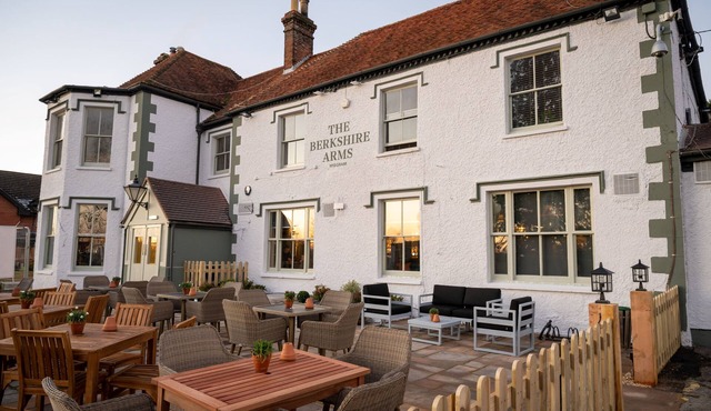 Berkshire Arms by Chef and Brewer Collection