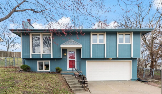 Berkshire Hathaway, College World Series, Creighton University, University of Ne