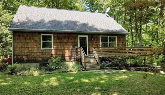 Berkshires Cottage + Trails & Water Nearby