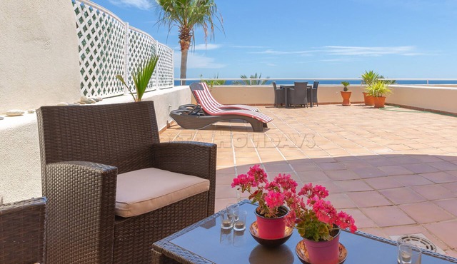 Bermuda Beach 52 apartment sea view