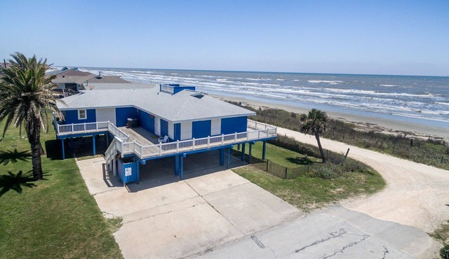 Bermuda Blue | Beachfront, Stunning Views