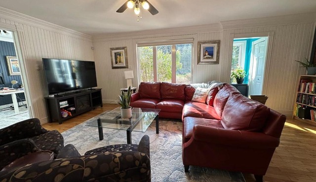 Bermuda Waterfront Ultimate Lakehouse Experience