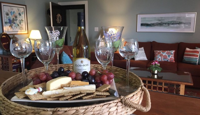 Bernard's Landing! Relax at Bernard's Rendezvous!