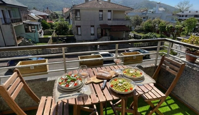 Berria's Paradise in front of the Sea