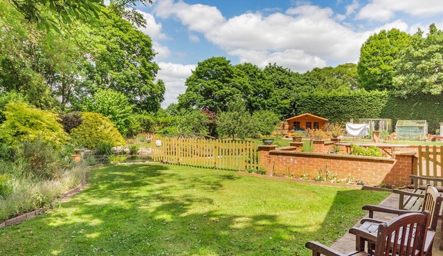 BERRIES, pet friendly, with a garden in Barningham, Suffolk