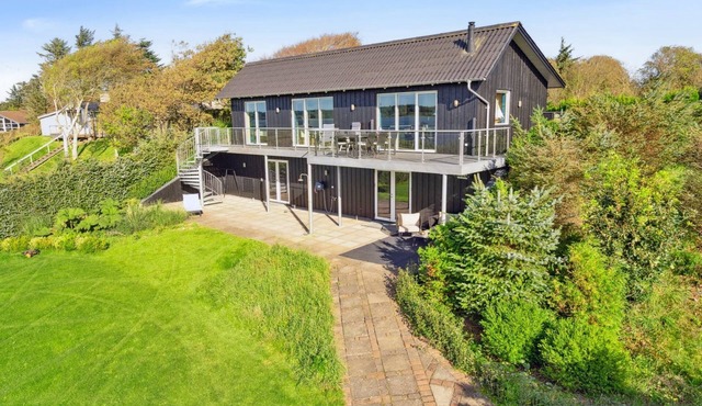 "Berta" - 70m to the fjord by Interhome