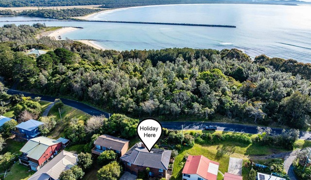 Bertie's 3 beaches -Firepit, 5min Walk to Beaches