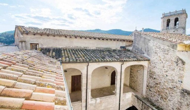 Besalú 2-2 Newly renovated apt in the old town