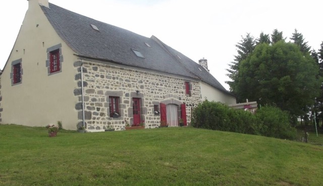 Besse Saint Anastaise: House/Villa - Besse saint anastaise