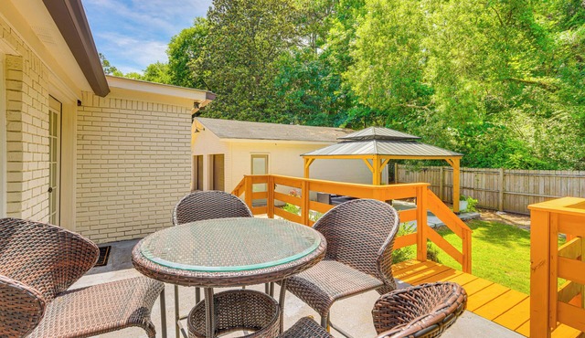 Bessemer Home w/Patio: 18 Mi to Birmingham!