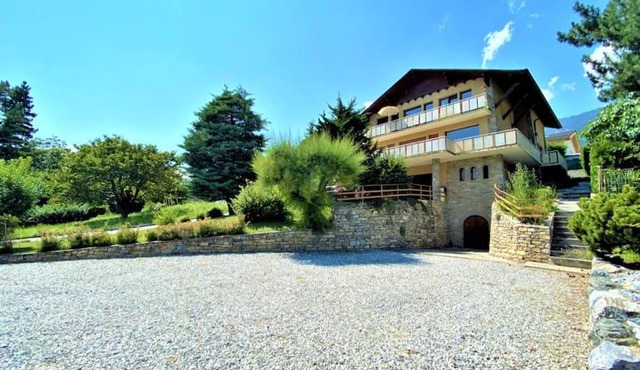 Besso Miège Spacieux, situation idéale pour visiter le Valais