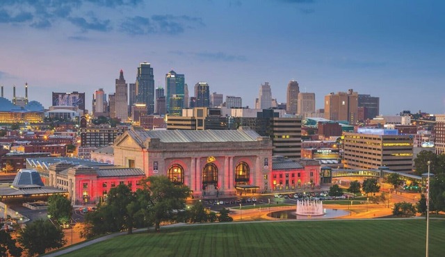 ✪ Best Apartment in Westport Kansas City ✪