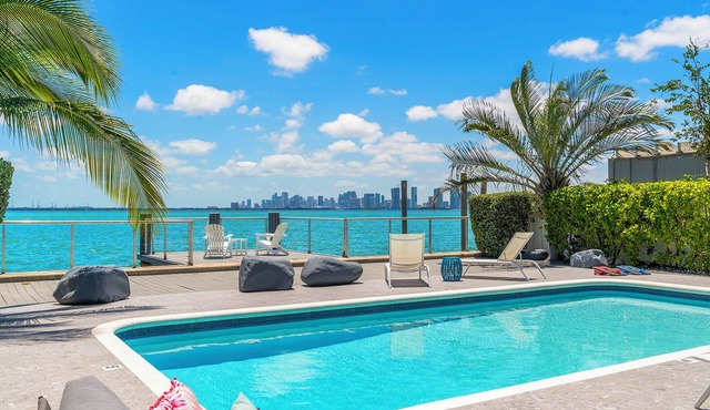 Best Bayfront View Villa with Heated Pool