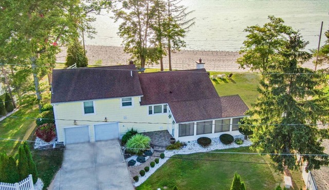 Best Beach House “Sweet Spot” on Sylvan Beach