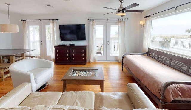💲BEST BEACH💲 Gorgeous Ocean Views - Renovated Like POTTERY BARN - Beach Steps Away