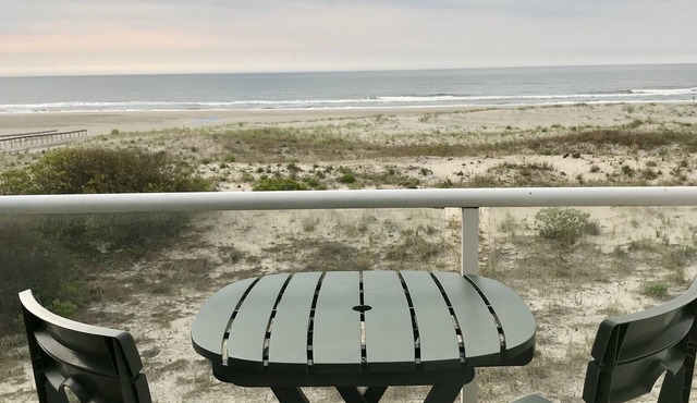 Best Beachfront - Expansive OCEAN VIEWS Perfect location! 2 decks & large patio