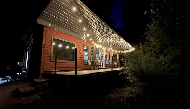 BEST CABIN EVER!-IN THE WOODS-SUPER CLEAN-HOT TUB-PAVED ROAD-NATURAL BRIDGE PARK