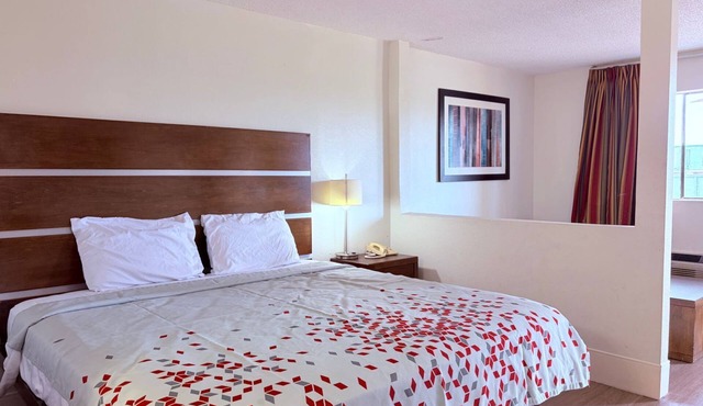 Best Classic Inn & Suites Houston I 45 near IAH