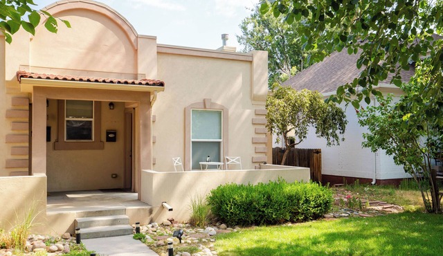 Best Denver Neighborhood! Walkable to EVERYTHING!