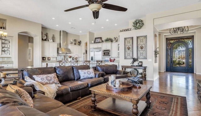Best Downtown Views in Phoenix Huge Villa
