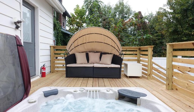 Best EWR Airport Apt-Hot Tub-Free Parking