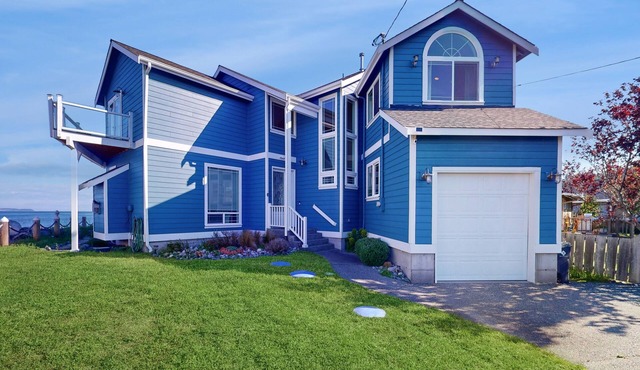 Best Fishing Beach in PNW | Bush Point Bliss | No-Bank, Walkout Waterfront