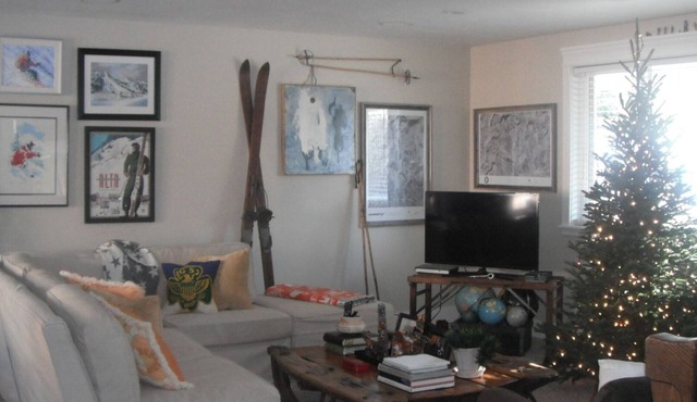 Best Holiday Wasatch foothill location Cottonwood Heights ski/snowboard