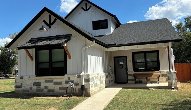 Best Little Farmhouse in Bastrop