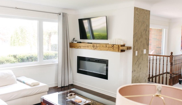 Best Location in NOTL, Steps away from everything! Vineyard Views!