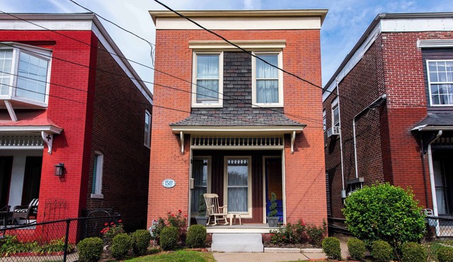 Best Location! - Huge Historic Charm - 3BR-3BTH