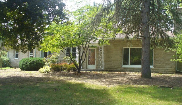 Best Location in Columbus 2800 sq ft safe - quiet street Great access to city