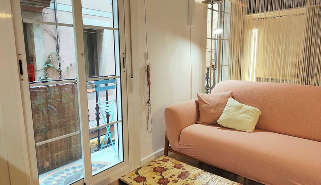 Best location in El Born, modern & super comfy