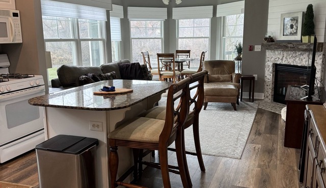 Best Location in Fontana adjacent to The Abbey Resort!