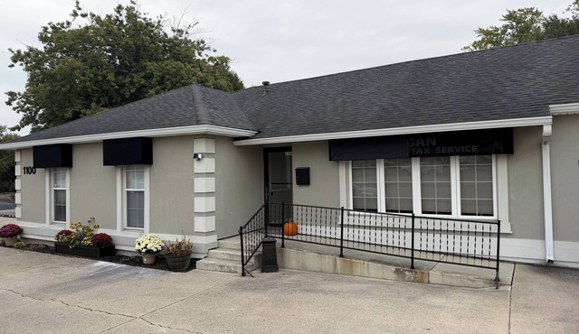 Best location in Kokomo, close to everything. New everything- 3 Br 2 1/2 Ba