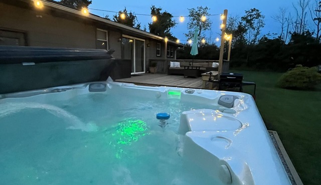 Best location in Ohio's wine country! Minutes to all wineries, Spire, & GOTL!